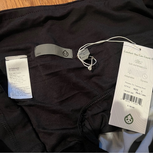 TASC shorts size large NEW - Picture 4 of 5